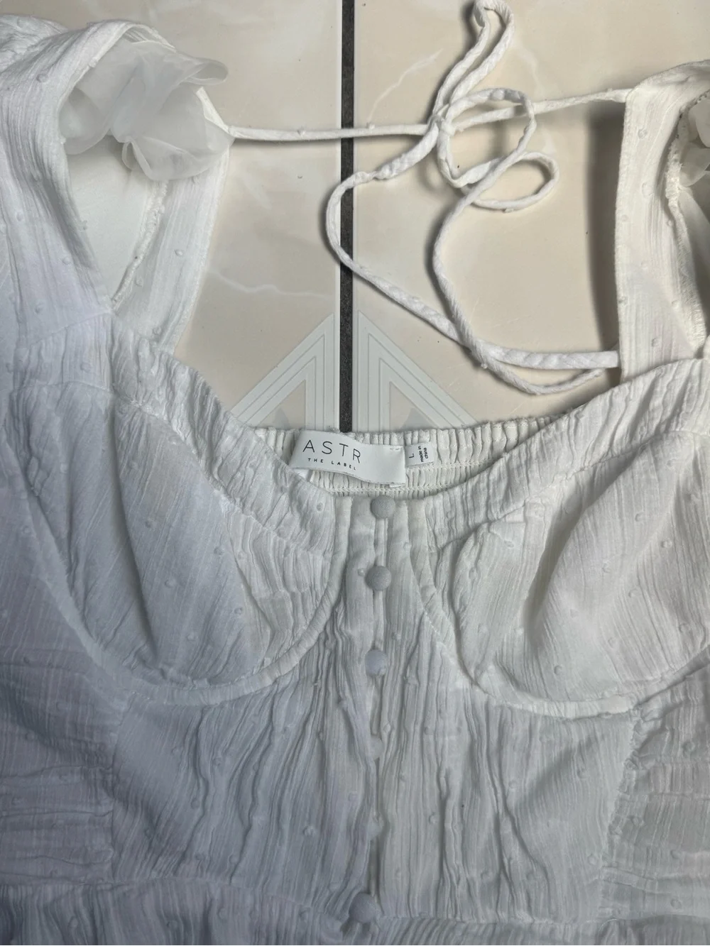 ASTR the Label Clairemont Sweetheart Neck Puff Sleeve Peplum Top